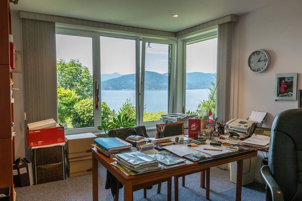 310 Oceanview Rd