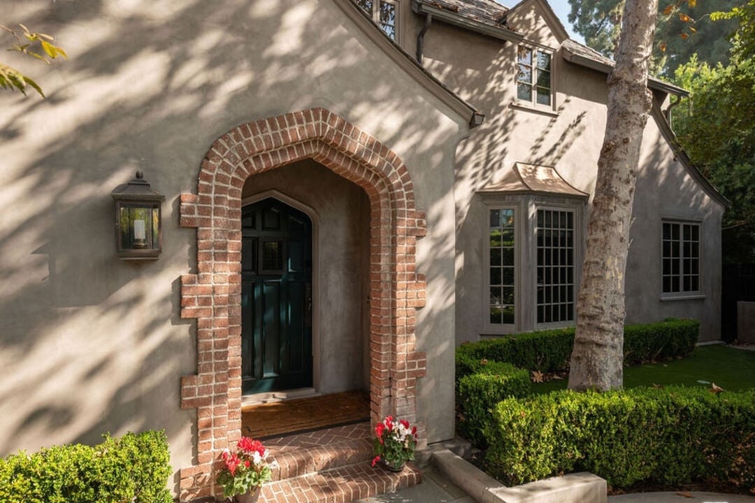 N Fairfax Ave, 90046