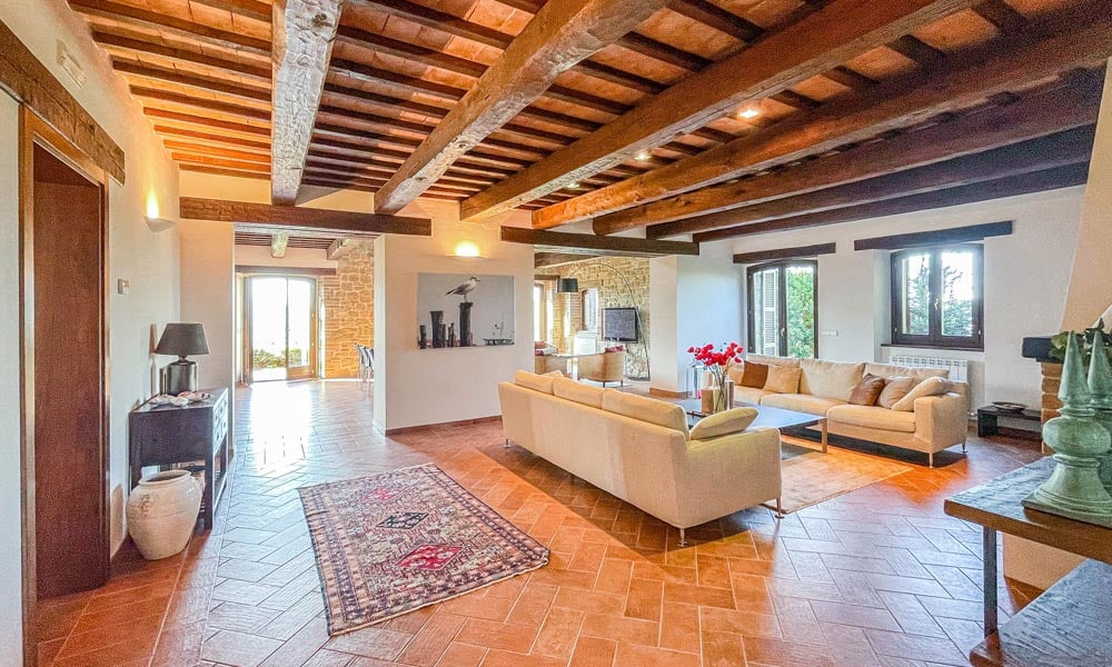 Elegant Villa with Trulli and Lamia
