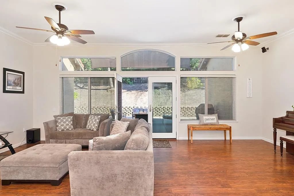4622 Nassau Ct