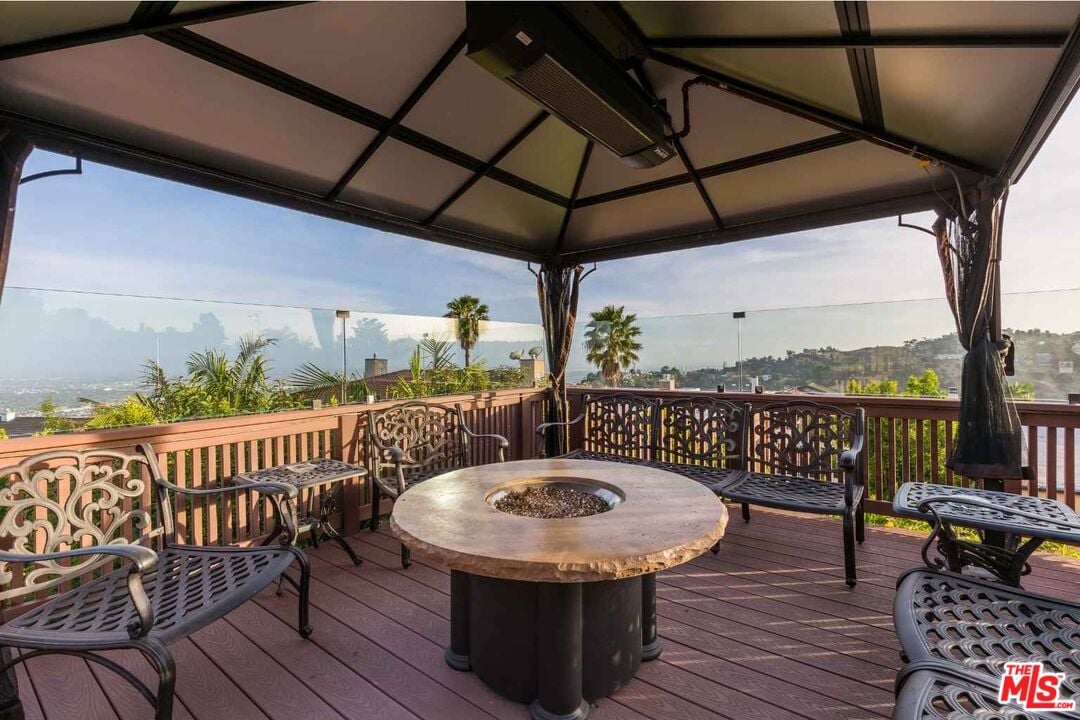 Celestia Crest, Venus Dr, 90046