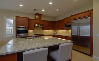 340 Mansfield Dr