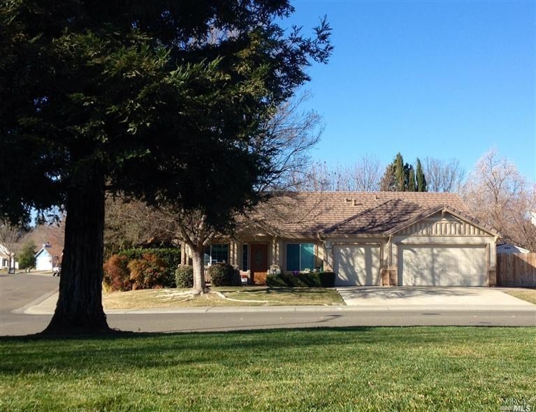735 Brians Wy