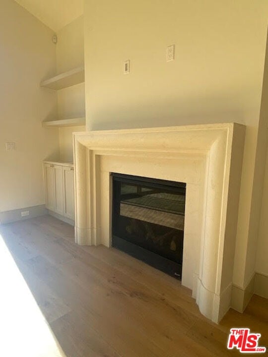 4459 Kraft Ave