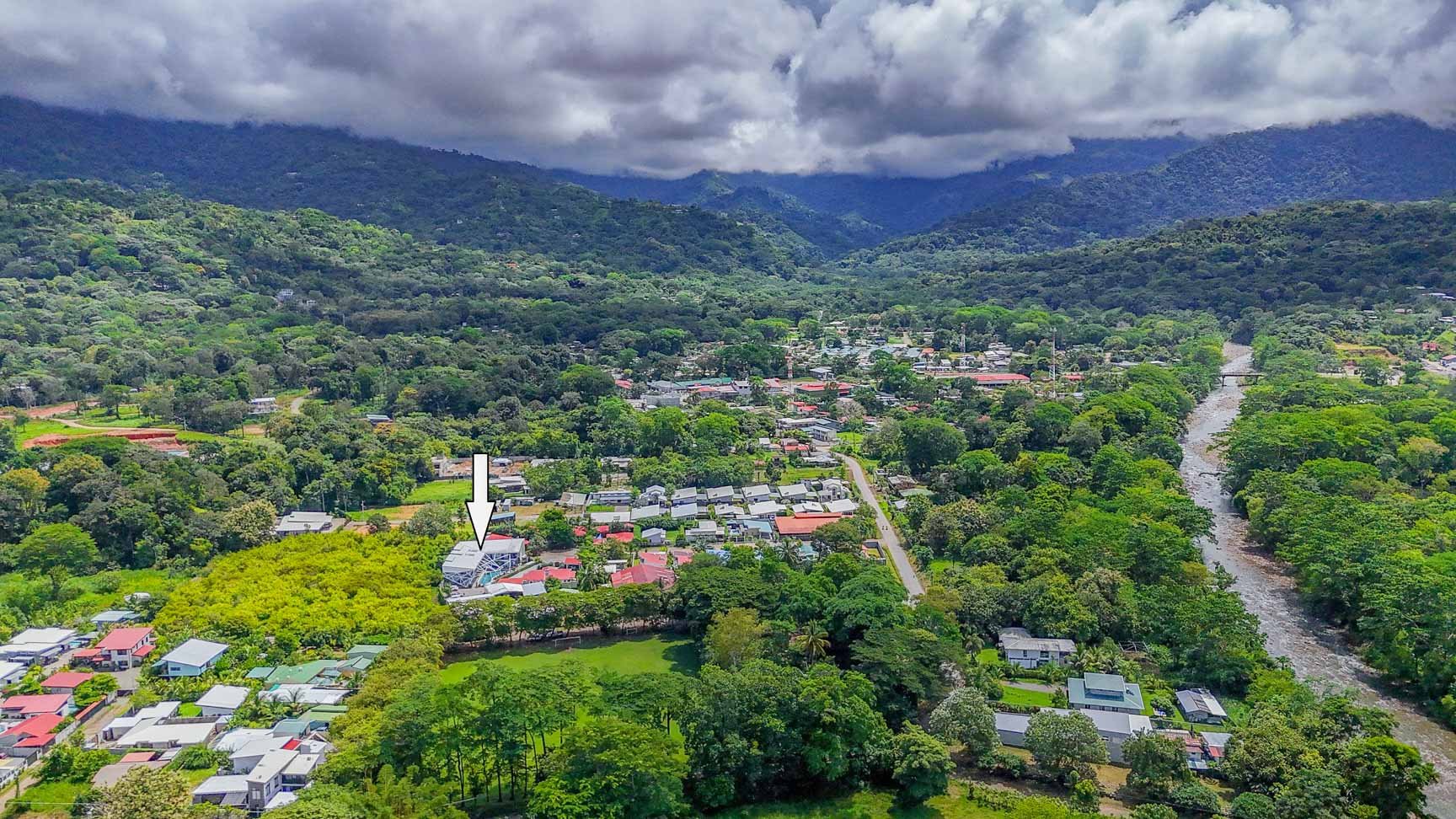 Resort-Hotel for Sale in Uvita – 12 Two-Bedroom Apartments & Pool