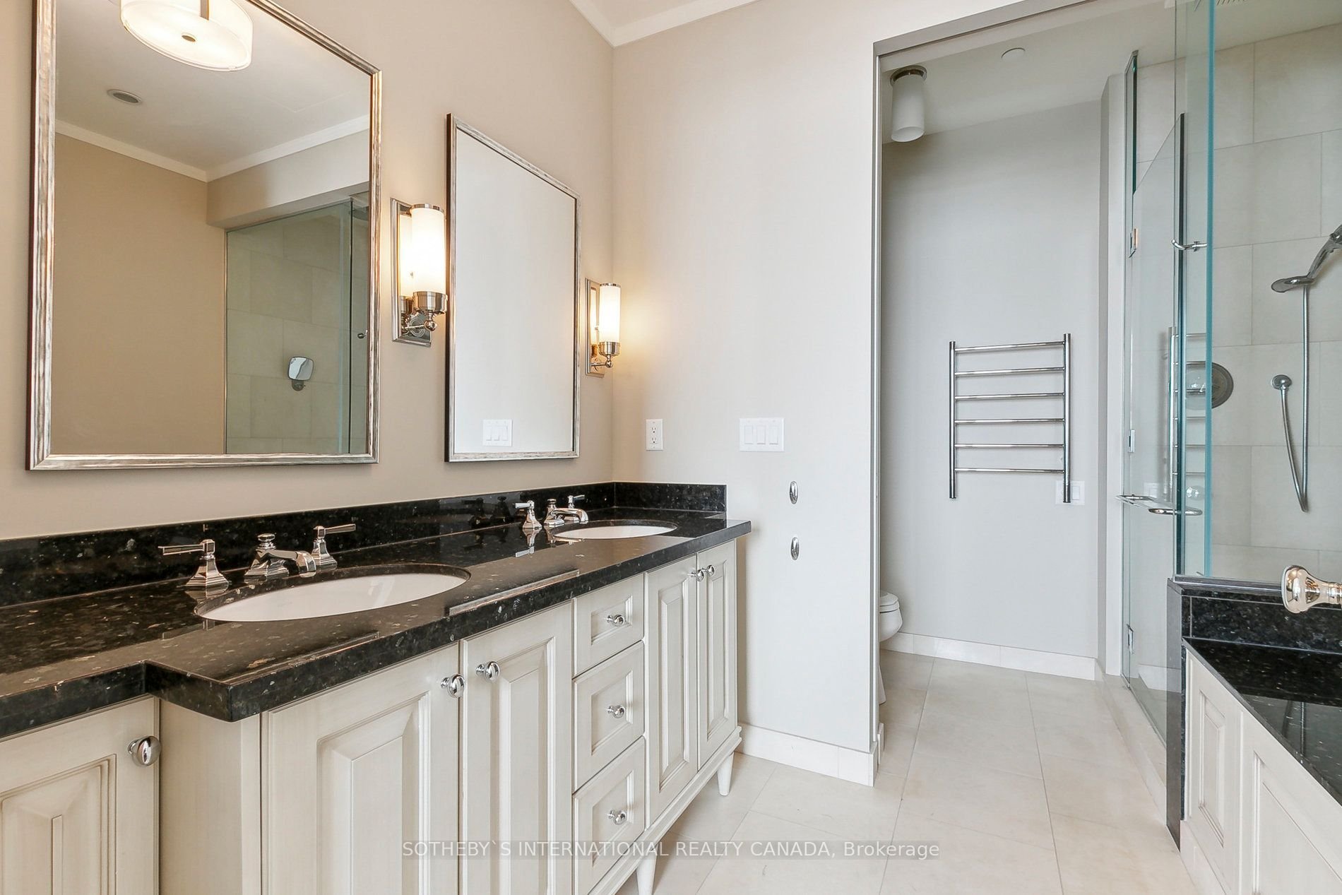 183 Wellington St W 3005