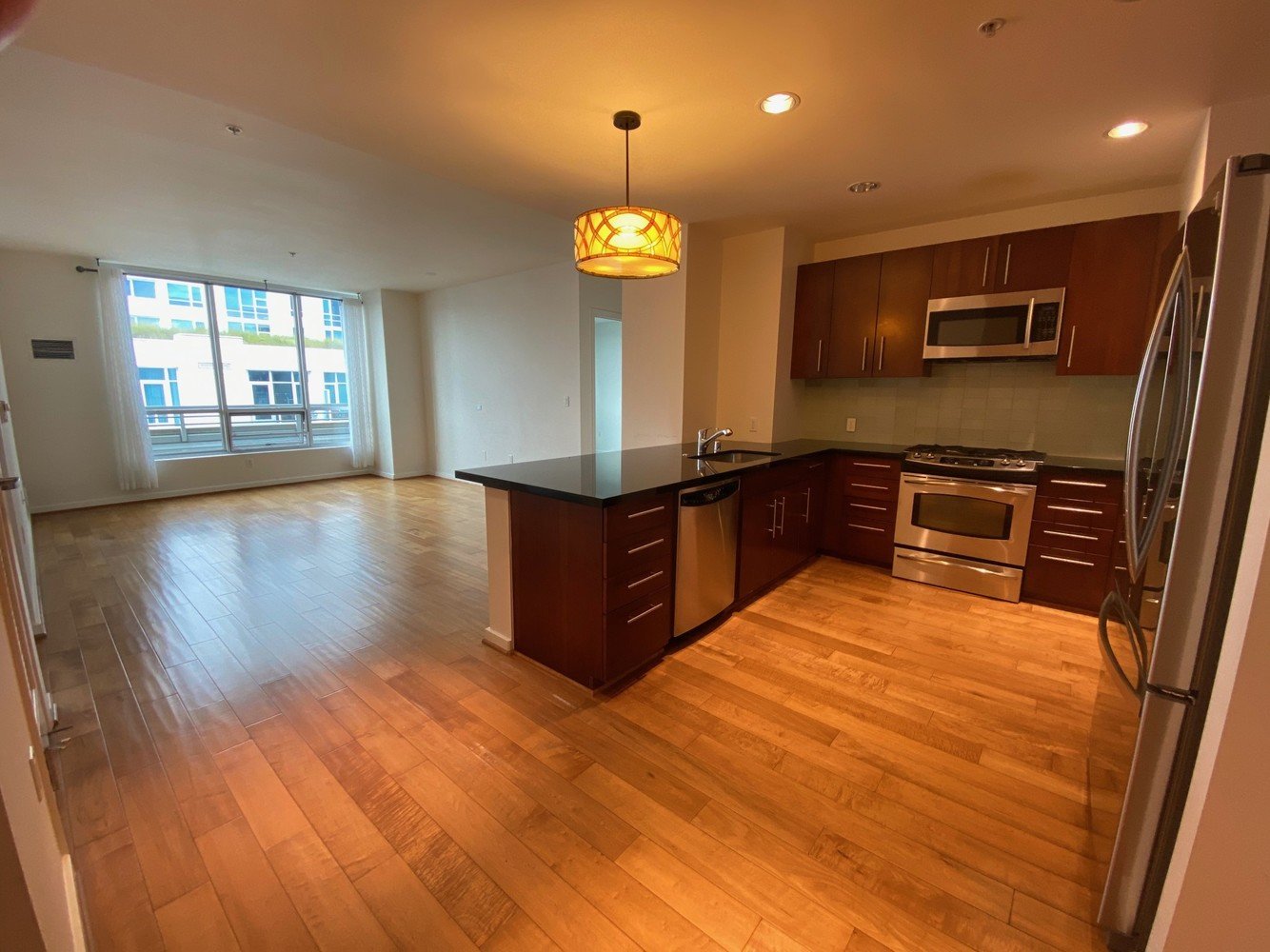 325 Berry St, #616