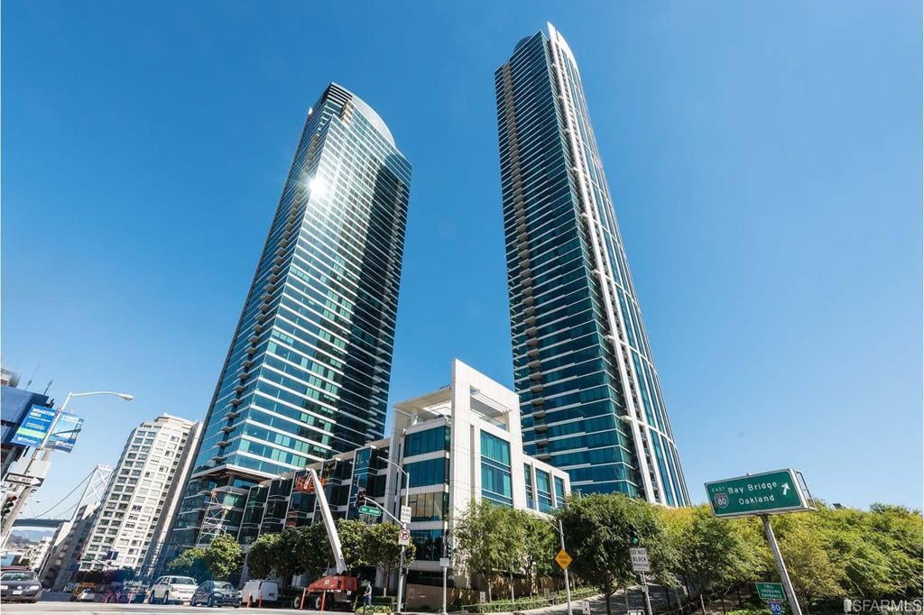 425 1st St #1902 San Francisco, CA 94105