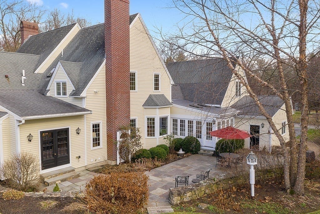 853 Strawberry Hill Road