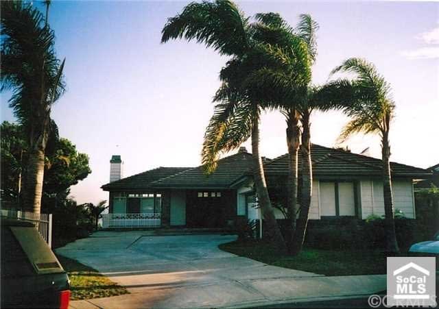 25262 Manzanita Dr
