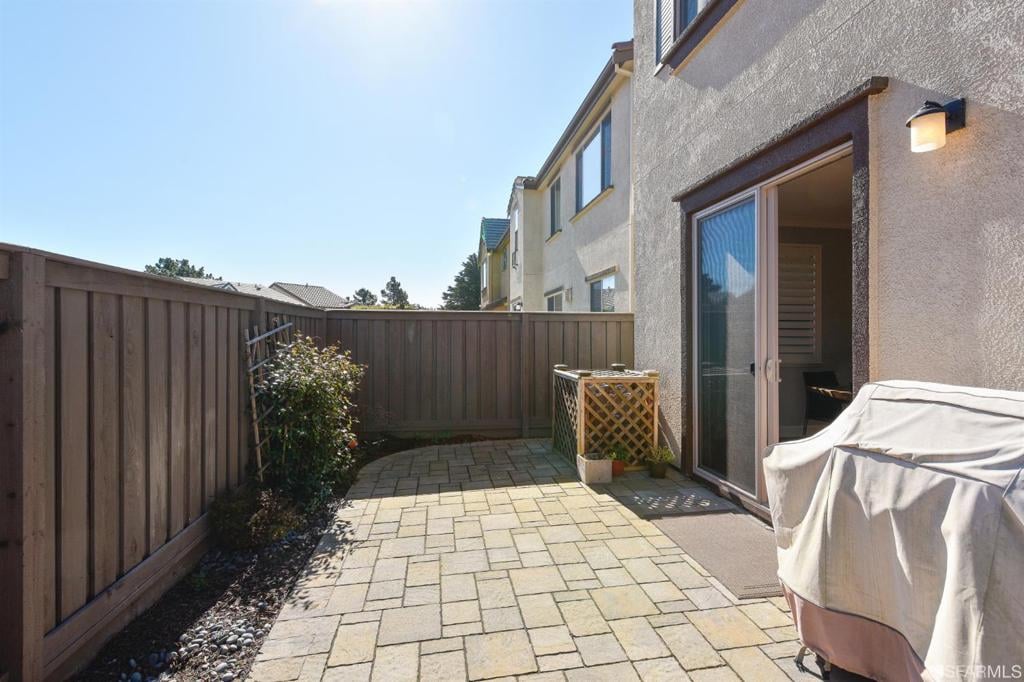 351 Crestview Cir Daly City, CA 94014