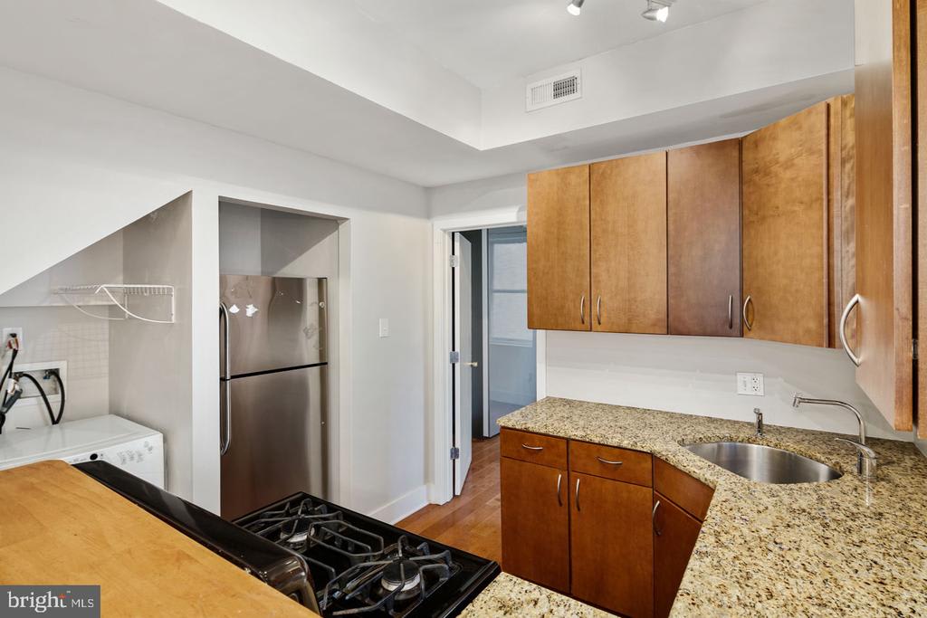 1641 Christian St, #2 