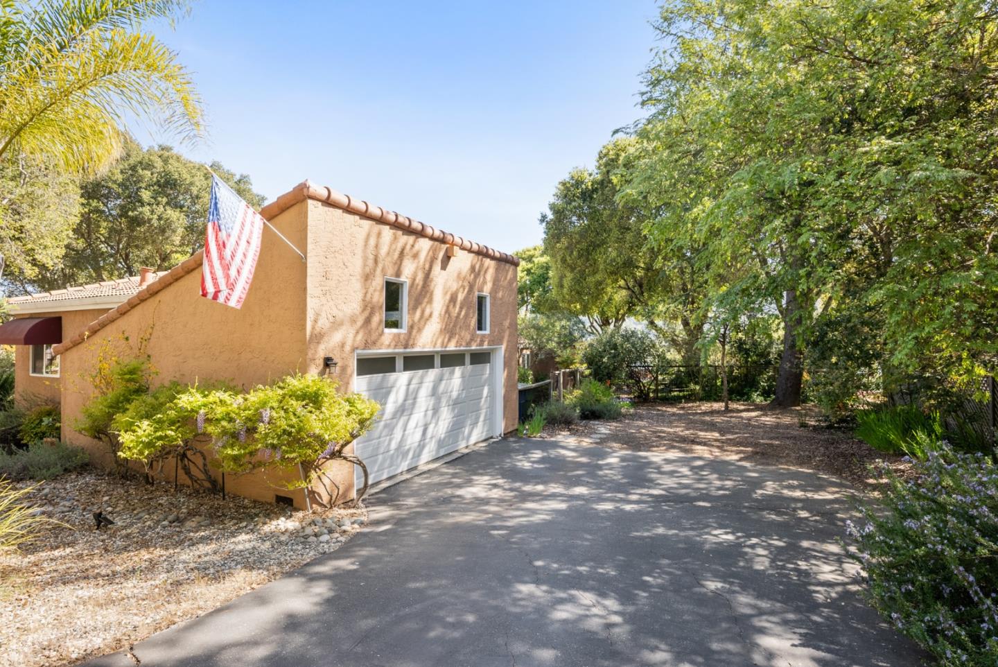 18260 Lakeview Ct Los Gatos, CA 95033