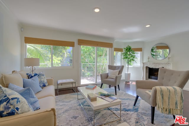 27 Ironsides Street, Unit A  Marina del Rey, CA 90292