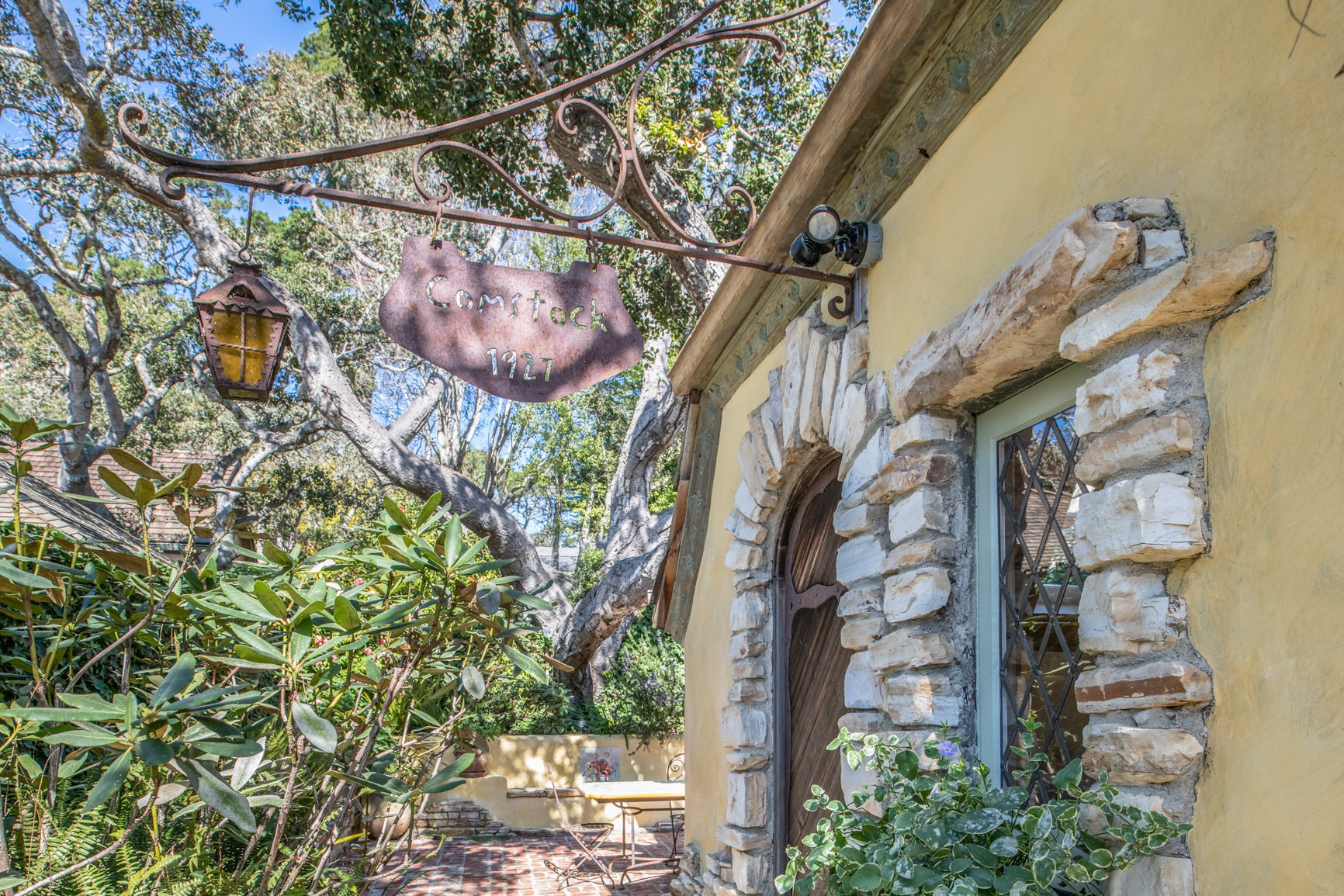 Comstock Cottage