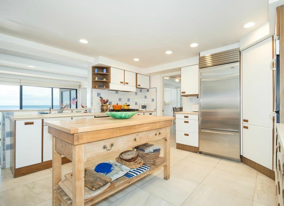 La Costa Beach Lease