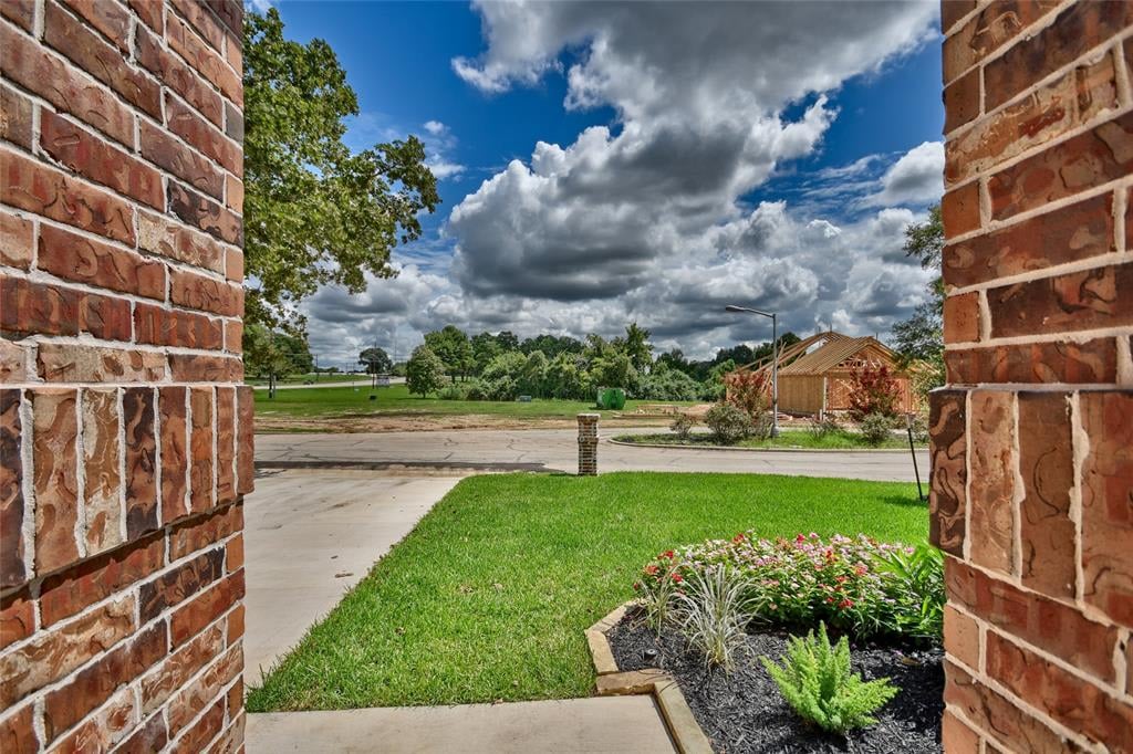 42 Briarwood Lane Bellville, Tx 77418