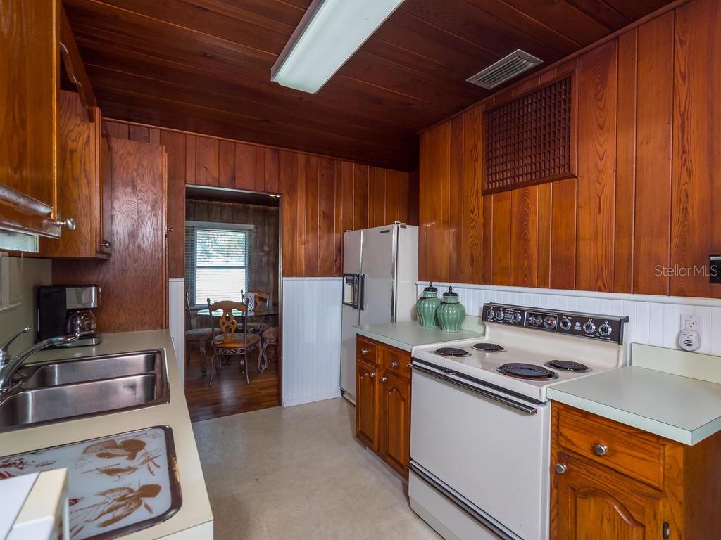 Valencia Terrace - A charming downtown cottage 