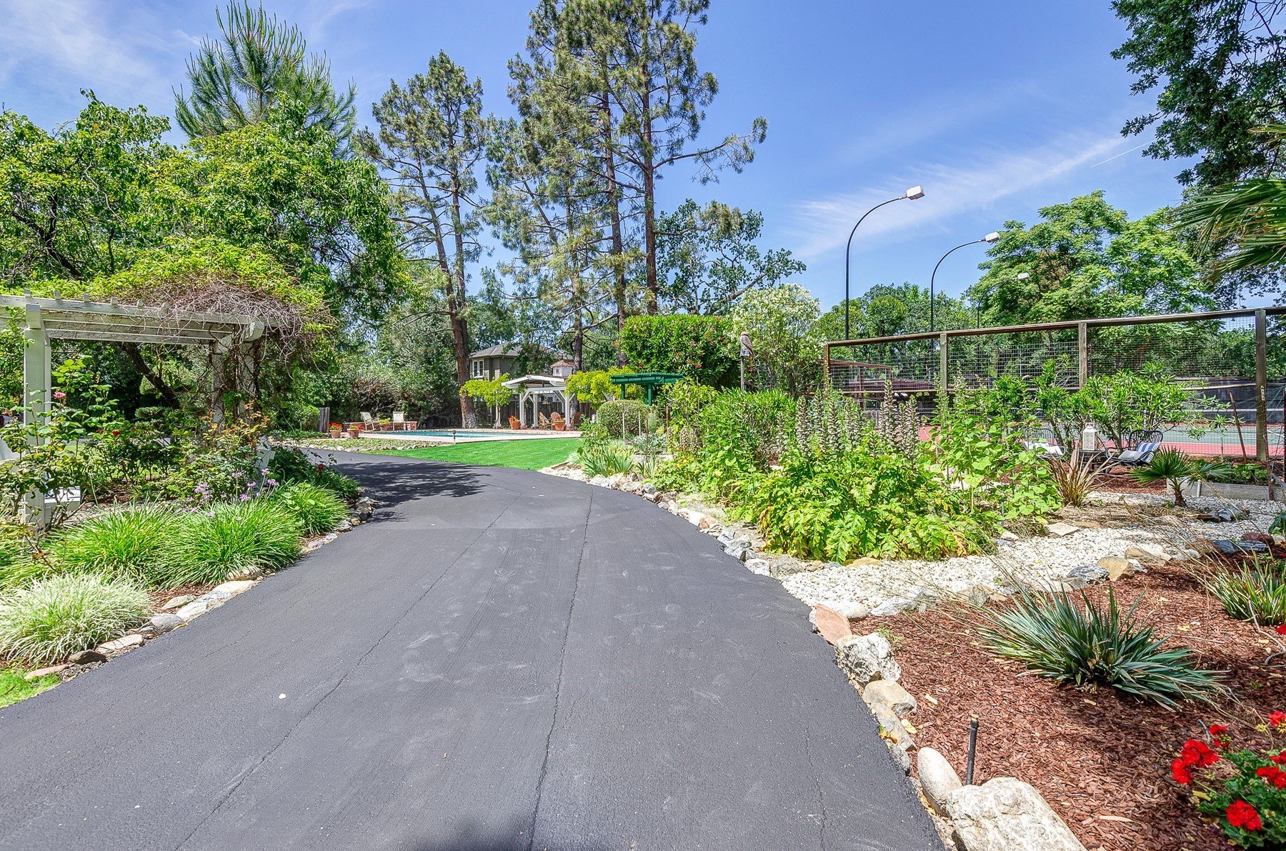 160 Alderwood Rd