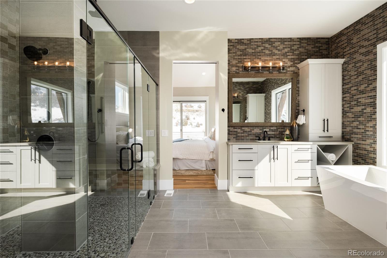 7932 Raphael Lane