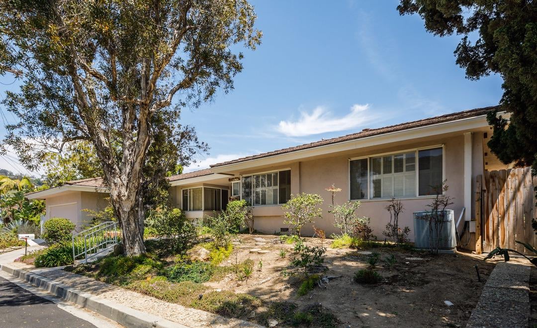 886 Teakwood Rd