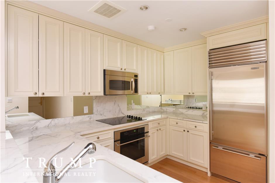 502 Park Ave, #16A