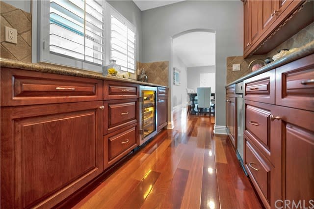 296 E Bay, Costa Mesa