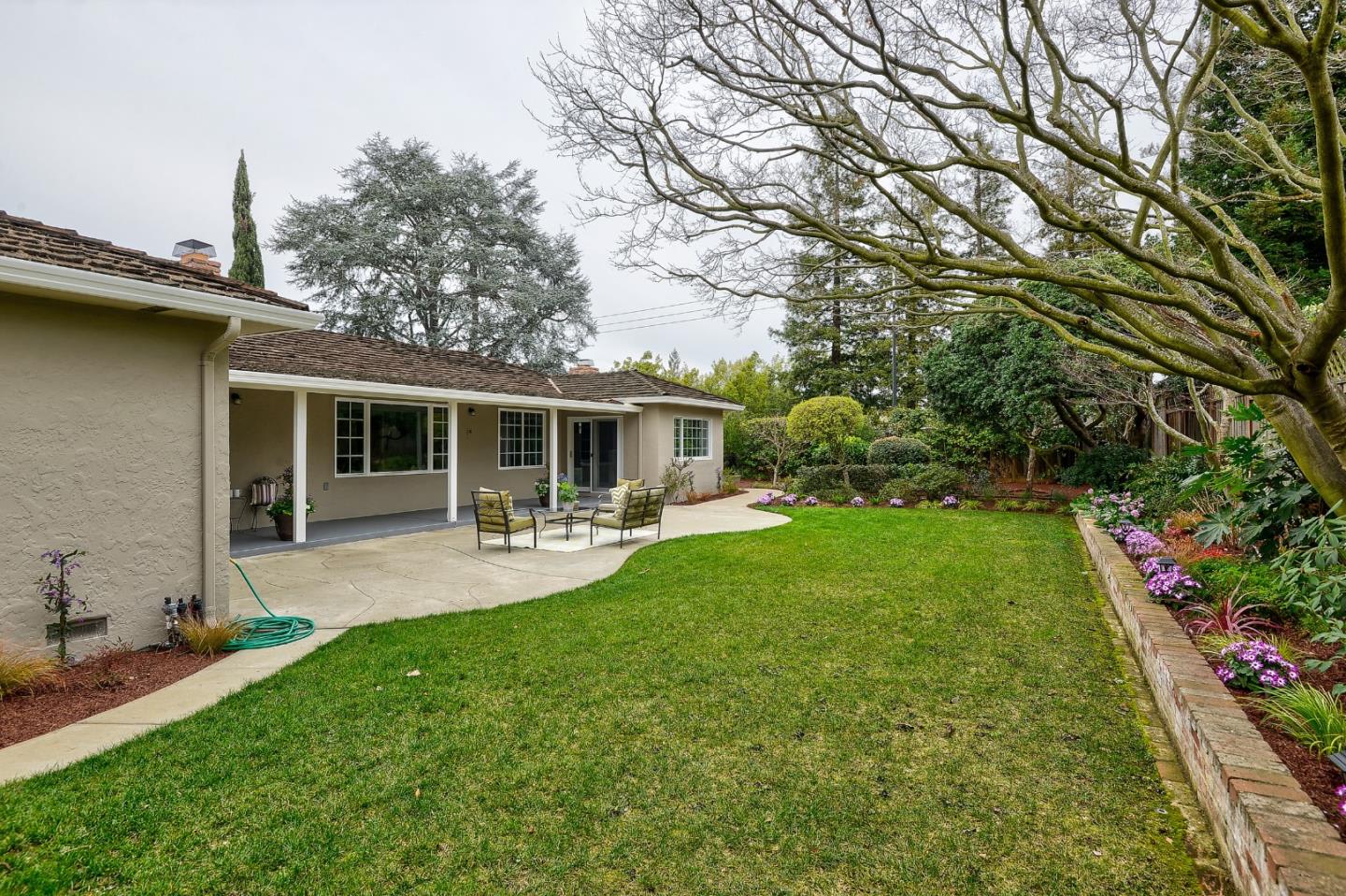 4 Alma Court