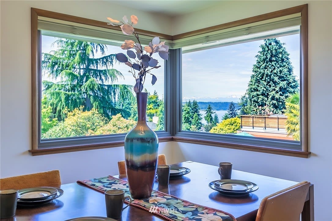 16753 Marine View Dr SW