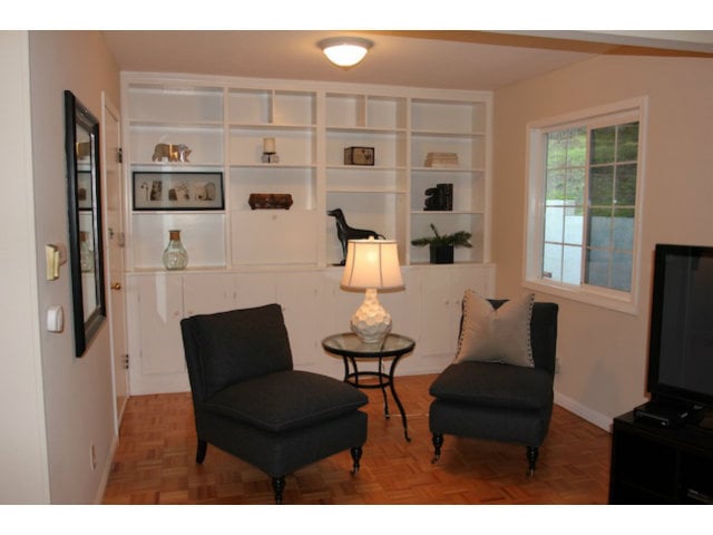 3300 Bay Ct