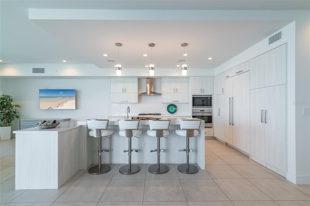4750 Ocean Blvd, #202