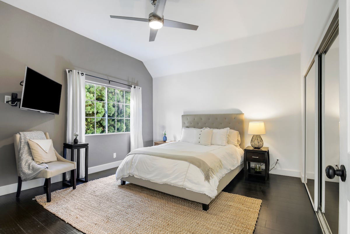 813 North Martel Avenue #6