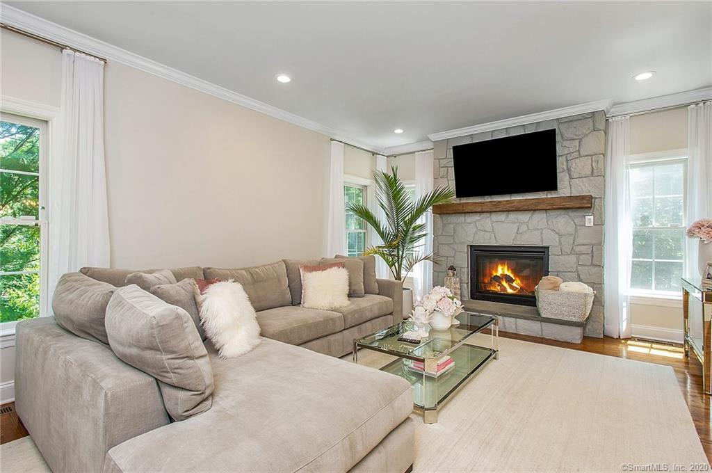 38 Crofts Ln