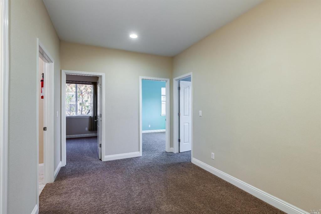 221 Jacquelyn Ln