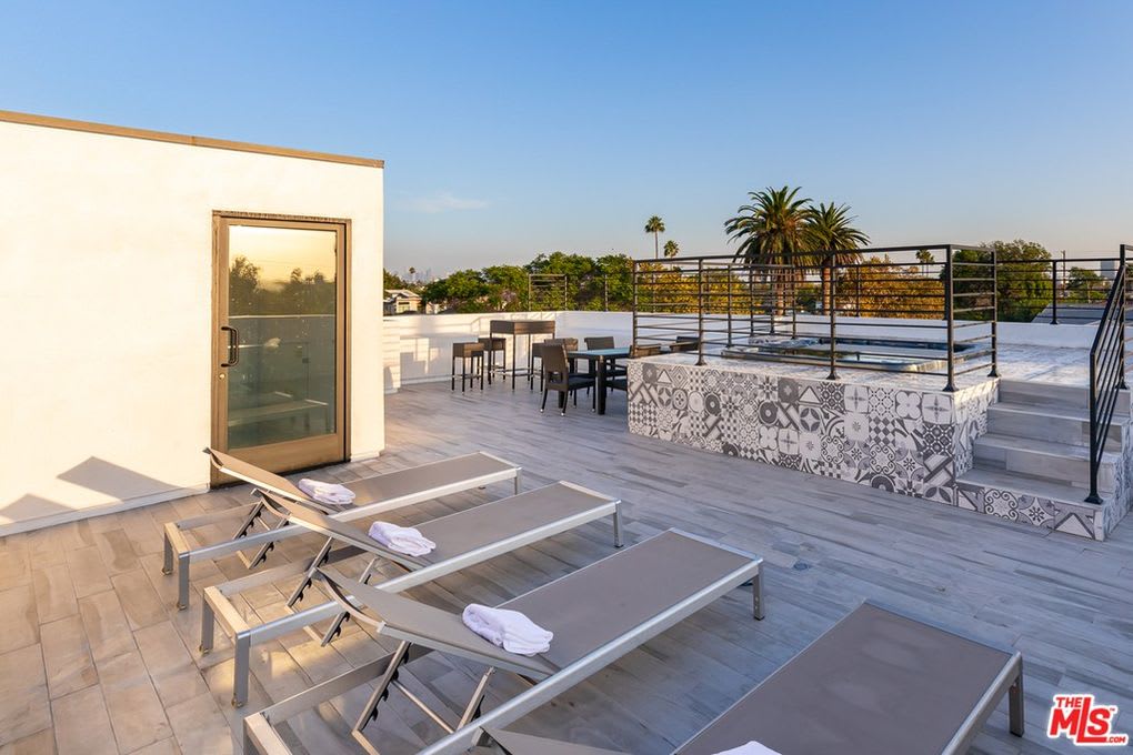 Pristine Retreat