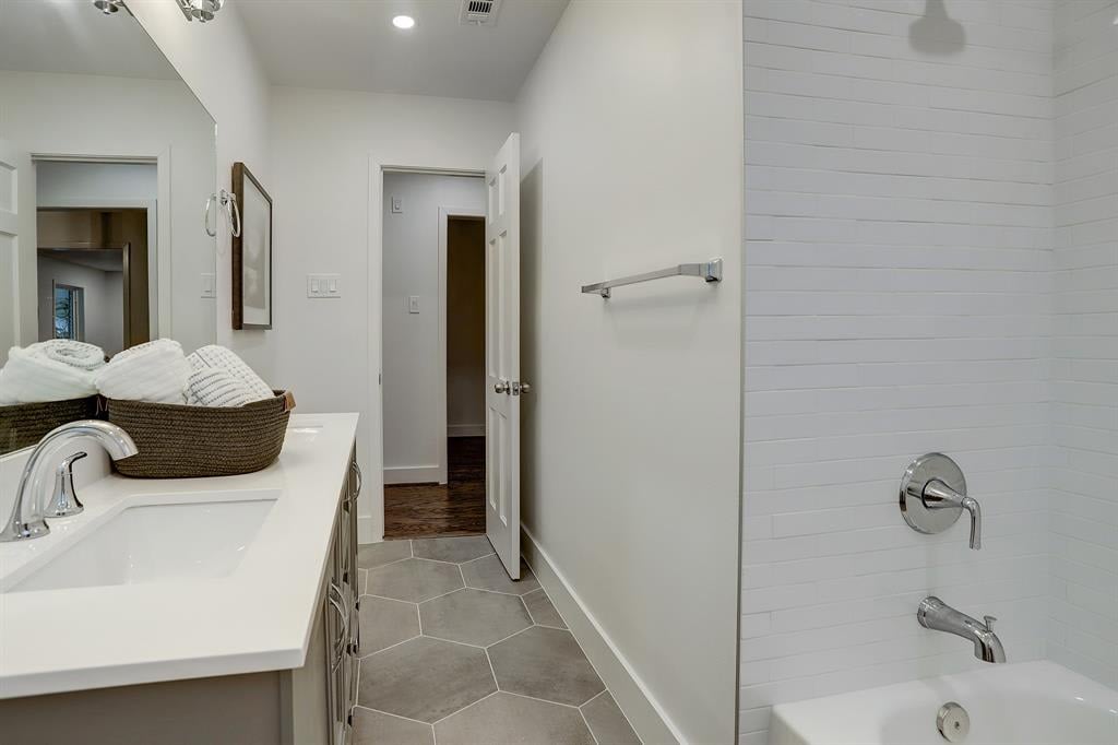 4319 Sarong Dr. 