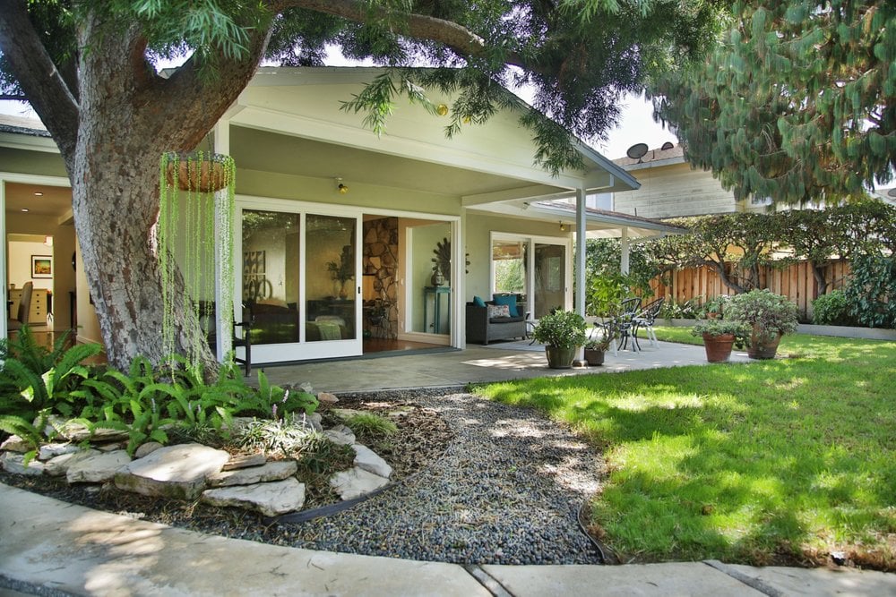 3239 Club Drive