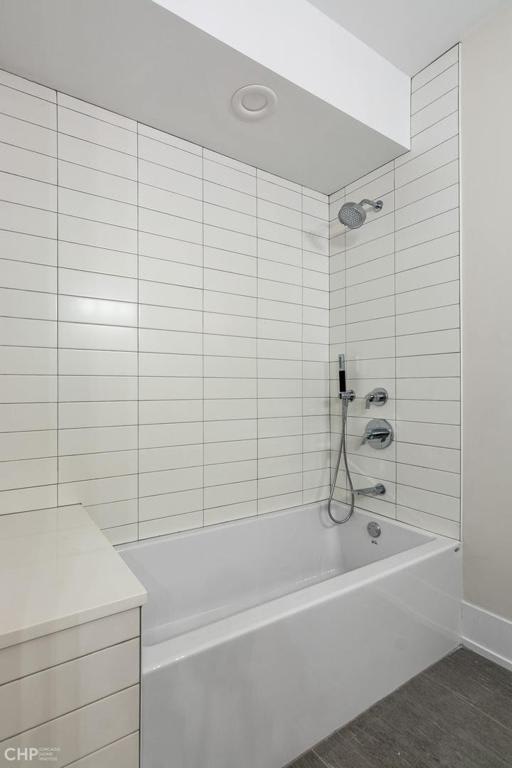1907 W. Schiller #1