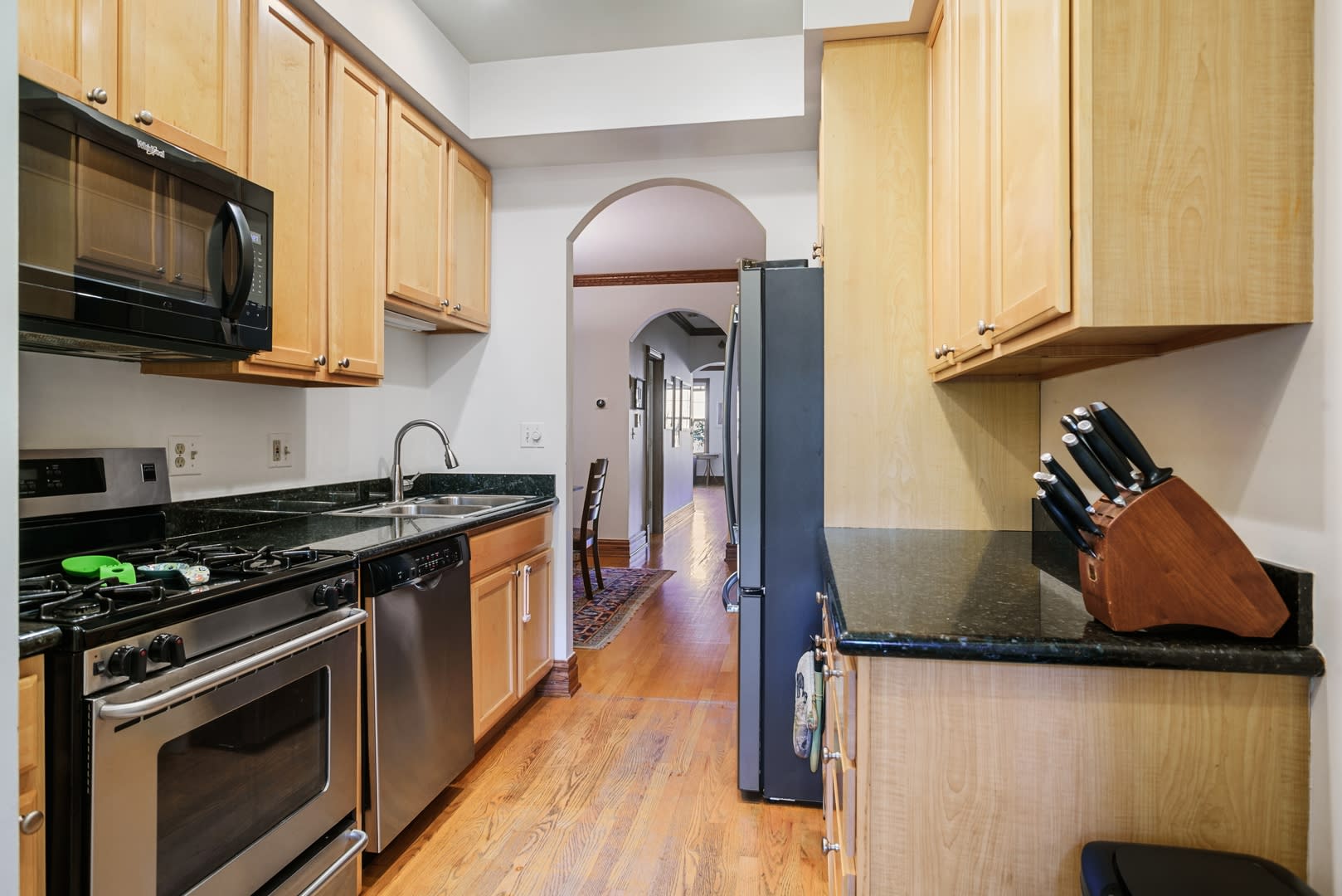 625 W Stratford Place #2W