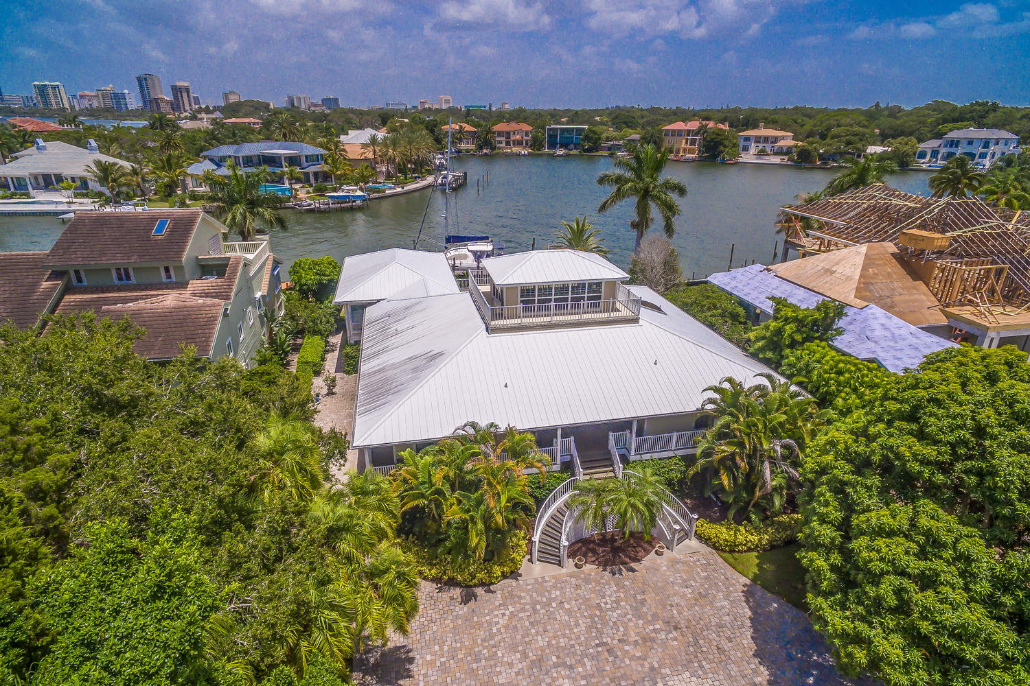 1329 Vista Dr