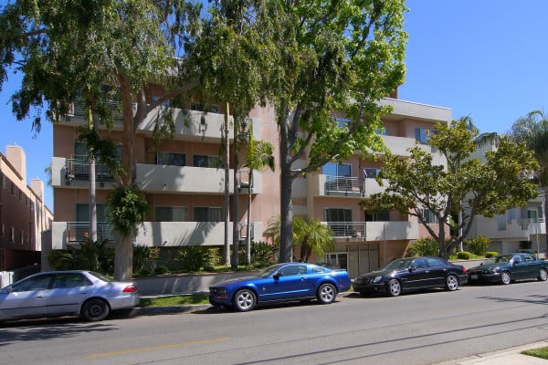 14245 Dickens St. #307 Sherman Oaks, Ca 91423 Just Reduced to $599,000