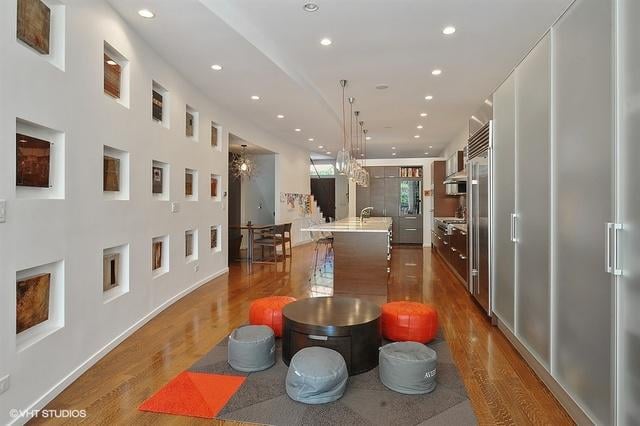 1829 W Evergreen Ave