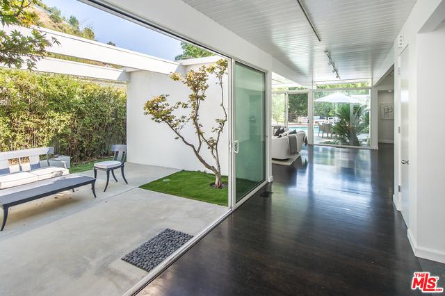 Villa Pristine