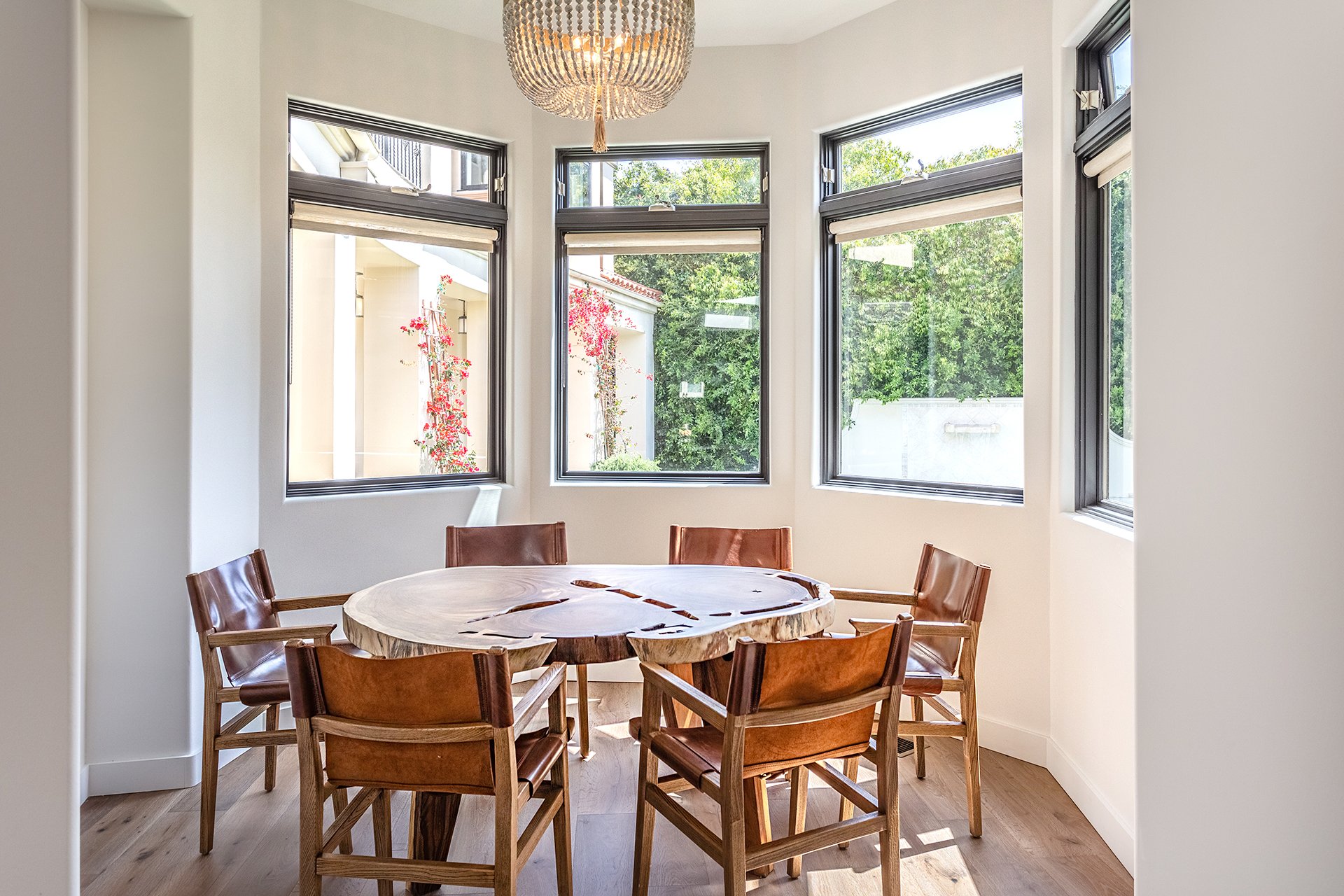 2943 Club Dr, Cheviot Hills