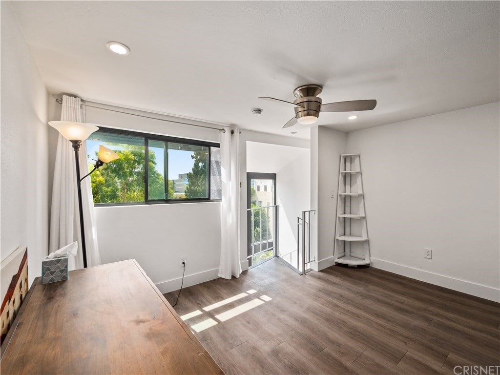 1940 N Highland Ave, #82
