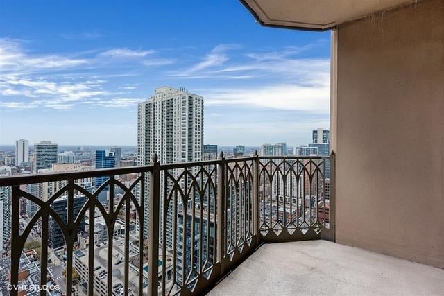 21 E Huron Street #3402