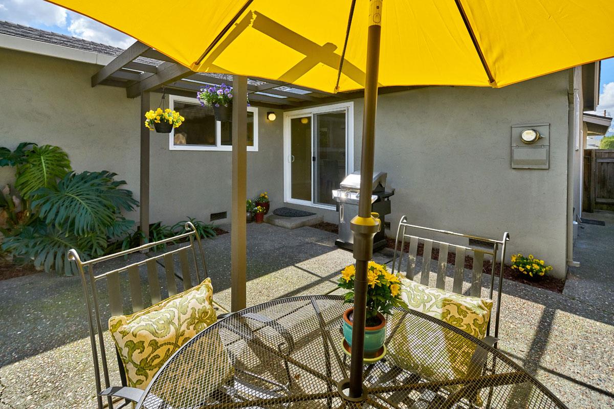 5098 Jarvis Avenue