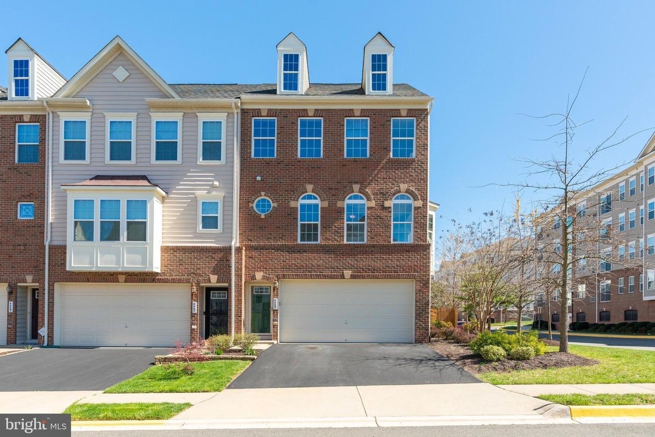 4469 Bedford Cove Ln