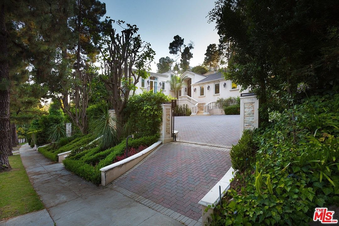 Villa Garden