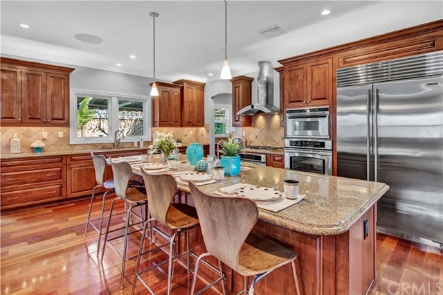 296 E Bay, Costa Mesa